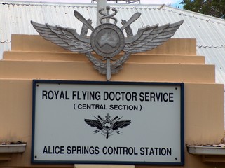 Schild Royal Flying Doctor Service, Alice Springs