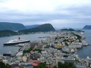 Naklejka premium Blick über Alesund