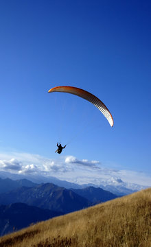 Sospeso nel blu