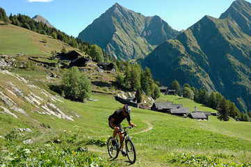Fototapeta premium Mountain biker