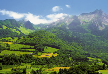 Naklejka na ściany i meble Pireneje w Francja Hiszpania granicy