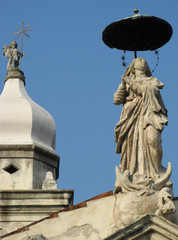 Fototapeta na wymiar Kościół Szczegóły: Statua