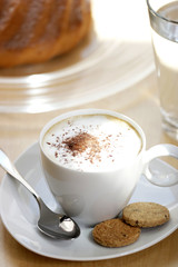 kaffee mit keksen