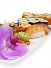 Obraz na płótnie Canvas sushi und sashimi