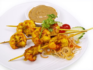 garnelen satay mit erdnuss dip