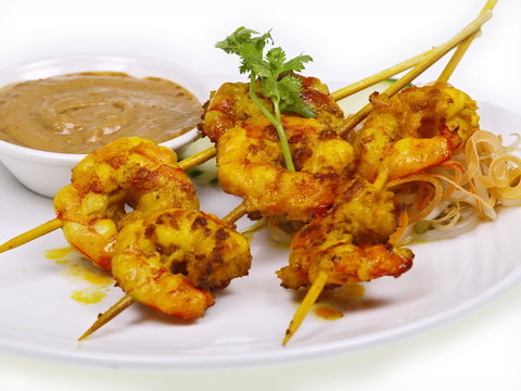 Garnelen Satay Mit Erdnuss Dip