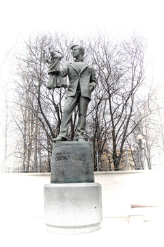 Sergey Vladimirovich Obraztsov. Monument To The Artist 