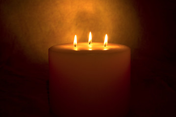 Peaceful candlelight
