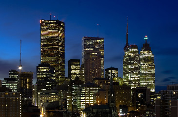 Fototapeta na wymiar Downtown Toronto w nocy
