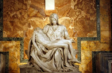 Papier Peint photo Lavable Europe centrale Michelangelo's Pieta in St. Peter's Basilica in Rome. c. 1498-99