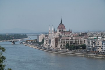 Fototapeta na wymiar Budapest's Parliament