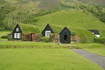 Iceland tradition houses