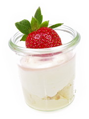 erdbeer trifle dessert