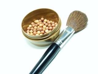 Beauty pack of makeup brush and blushing powder balls