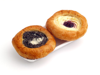 buns filled with poppy seed and cottage cheese