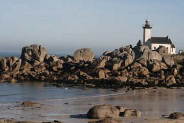 phare en bretagne