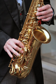 sax player