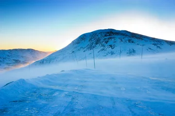 Rolgordijnen Snowy Winter Road © Gudmund