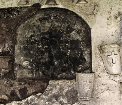 old gravestone granada nicaragua