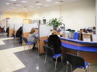 visitors in bank - obrazy, fototapety, plakaty