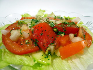 Salat mit Tomaten