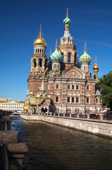 Fototapeta na wymiar katedra w Petersburgu