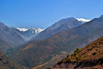 Fototapeta premium View of La leonera and El Plomo mountains
