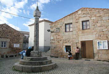 Pra&ccedil;a de Idanha-a-Velha