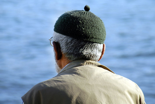 Alter Mann am Meer