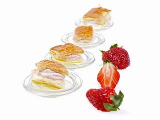mille feuille mit erdbeer creme