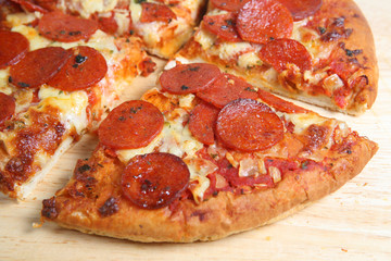 Freshly baked pepperoni pizza