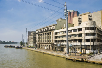 1940s Building along Pasig River