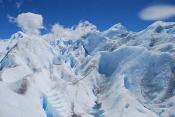 Fototapeta na wymiar Glacier trekking