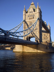 Fototapeta na wymiar pont de Londres Tower Bridge