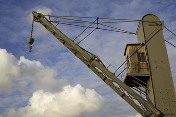 Old crane 