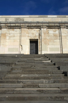 Porte principale du Zeppelin Tribune d'Hitler, Nuremberg