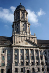 Fototapeta na wymiar Turm des alten Stadthauses von Berlin
