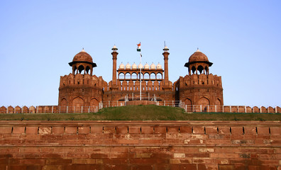 red fort in the evening sky, delhi, india
