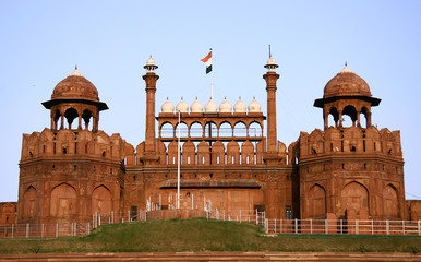 red fort in the evening sky, delhi, india