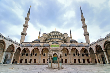 Fototapeta na wymiar Błękitny Meczet, Stambuł, Turcja, szeroki kąt