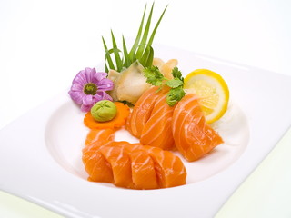 lachs sashimi