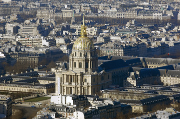 Fototapeta na wymiar France, Paris: nice aerial city view with Invalides monument