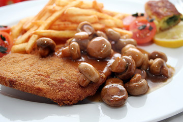 Jägerschnitzel
