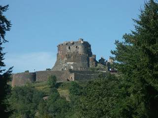 Fototapeta na wymiar le château de Murol