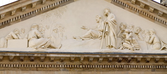 berlin gendarmenmarkt französischer dom © Lucky Dragon