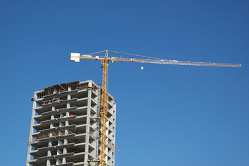 construction of an apartment house