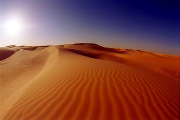 Fototapeta na wymiar Wydmy na Saharze w pobliżu Timimoun (Tinerkouk), Algieria