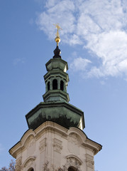 Fototapeta na wymiar Dzwonnica z klasztoru Strahov