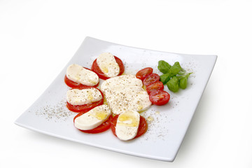 Mozarella mit Tomaten