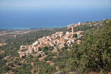 Fototapeta na wymiar Corse wieś
